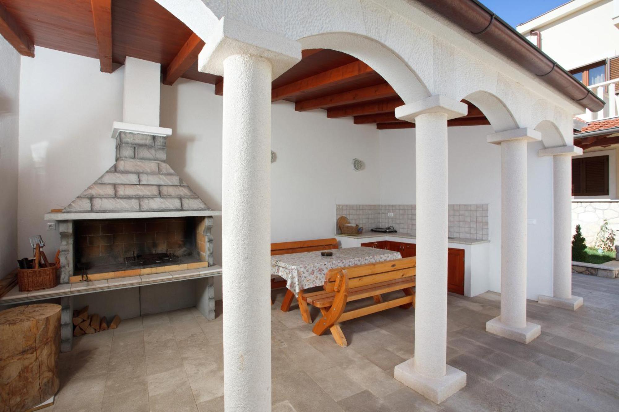 Apartments Tisno - Villa Mare Exterior photo