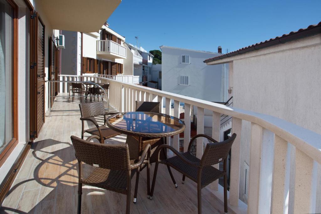 Apartments Tisno - Villa Mare Room photo
